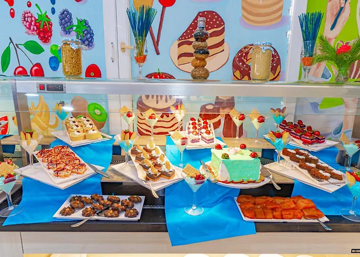 Готель Sayanora