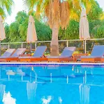 Sayanora Hotel 3*