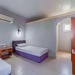 Hotel Sayanora 3*
