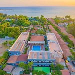 Hotel Sayanora 3*