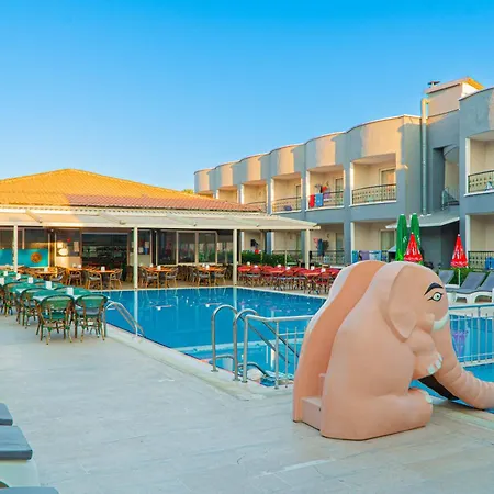 Sayanora Hotel 3*