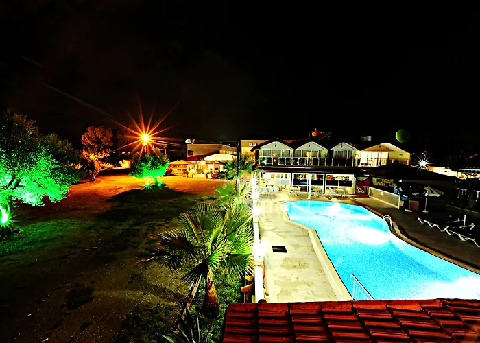 Hotell Sayanora Side