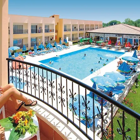 Sayanora Hotel Side