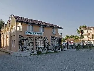Sayanora Hotel