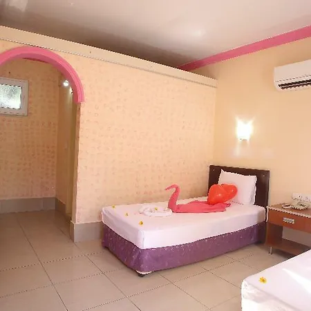 Sayanora Hotel
